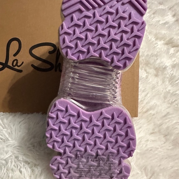 Brand new shoes - Picture 8 of 8